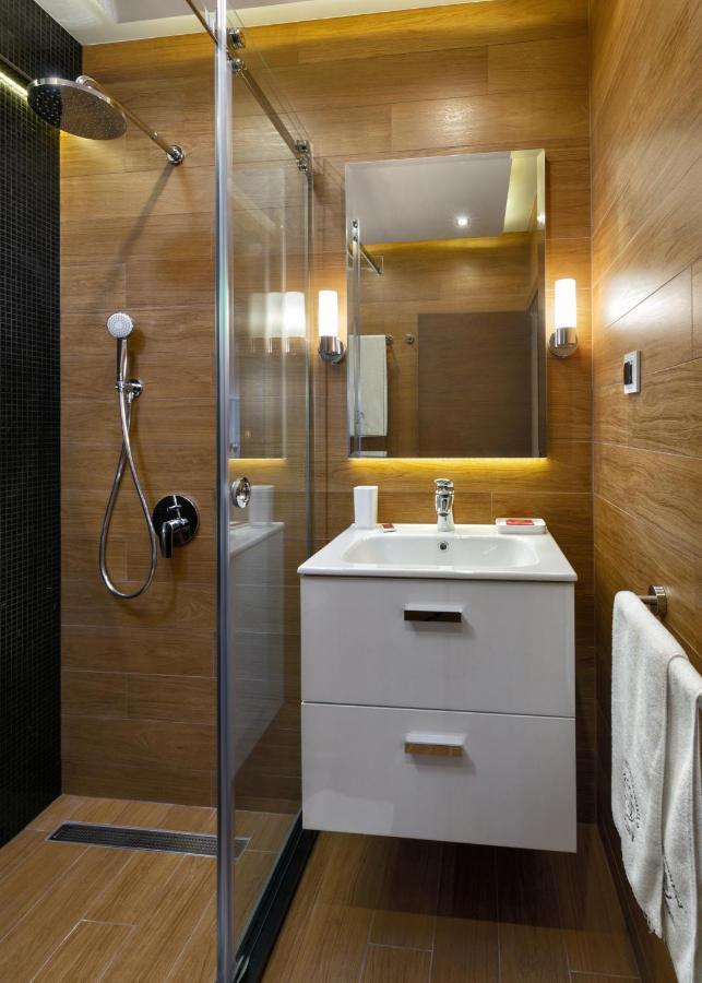 Family Hotel Strannopriemnitza オレシャク エクステリア 写真
