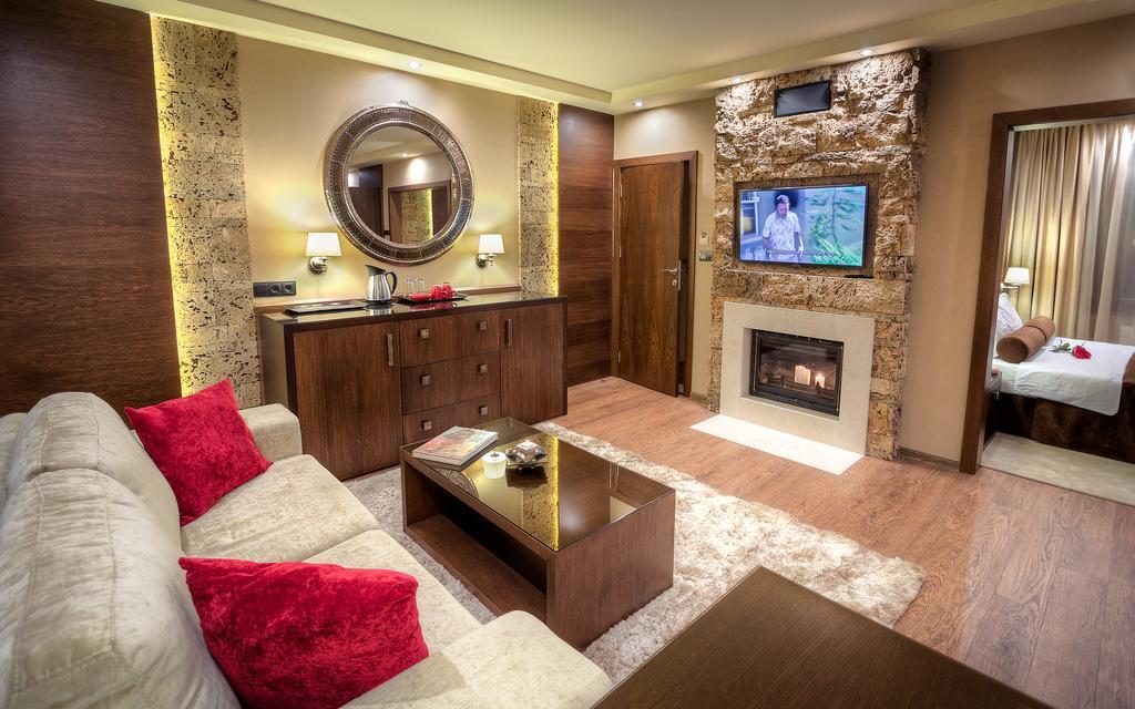 Family Hotel Strannopriemnitza オレシャク 部屋 写真
