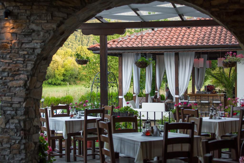 Family Hotel Strannopriemnitza オレシャク エクステリア 写真